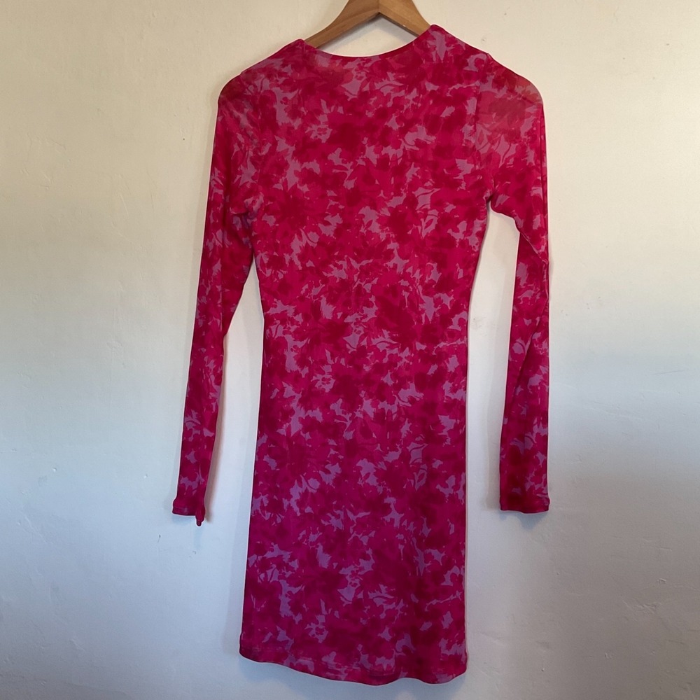 STILLWATER Colette Long Sleeve Mesh Mini Dress S Floral Slit Stretch Barbie NWOT - Picture 5 of 5
